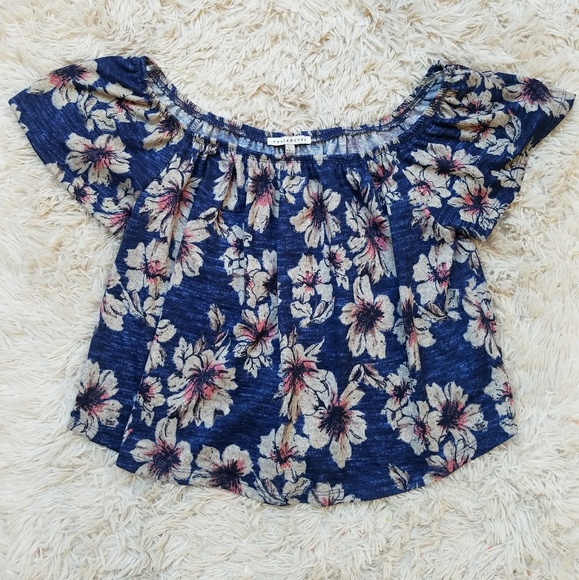 Forever 21 Tops - SALE🌸 Floral Off the Shoulder Top